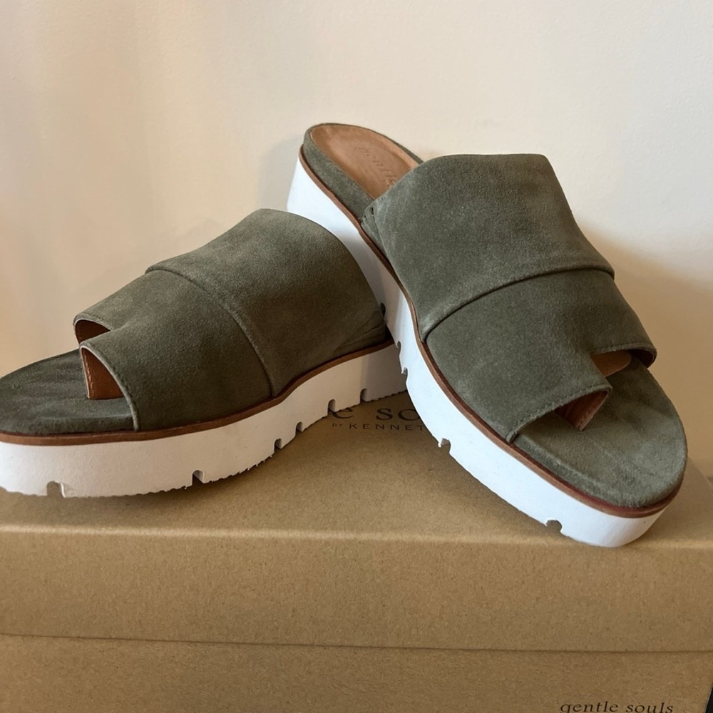Gentle Souls Women's Olive Slide Sandals